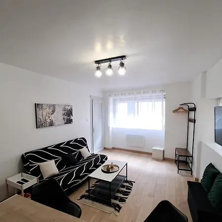 Zenappart - P2 Proche Centre Apartment *